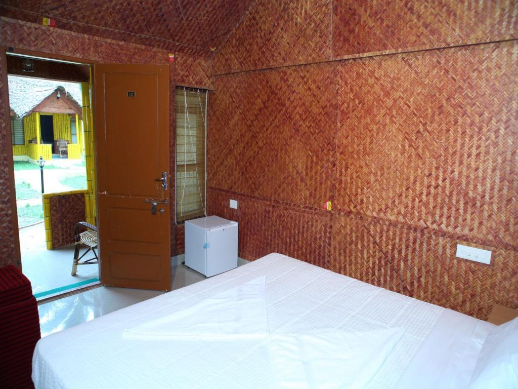 Savithri Inn Bamboo Cottages & Resorts วาร์คาลา ห้อง รูปภาพ