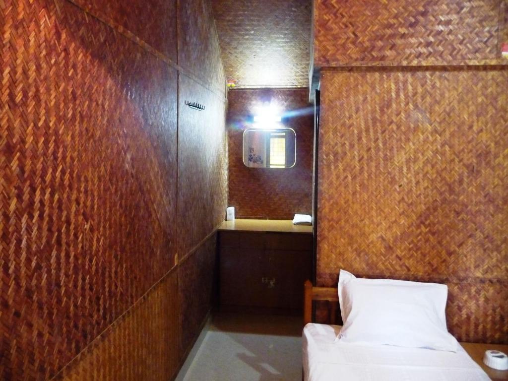 Savithri Inn Bamboo Cottages & Resorts วาร์คาลา ภายนอก รูปภาพ